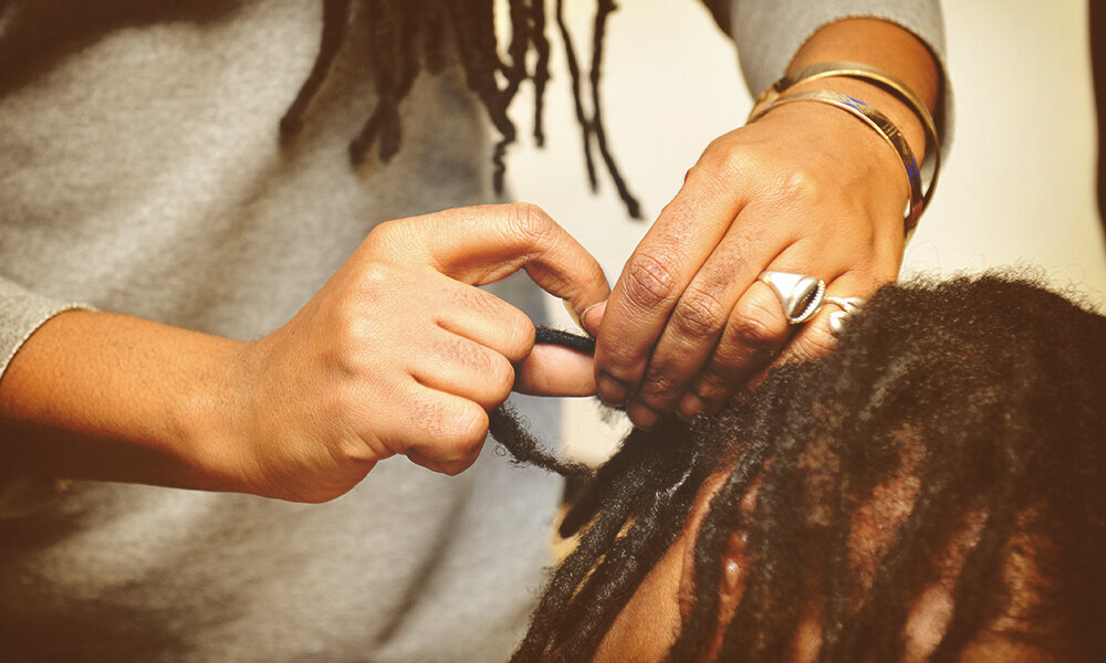Zenaba, el líder indiscutible del estilismo afro en Espana